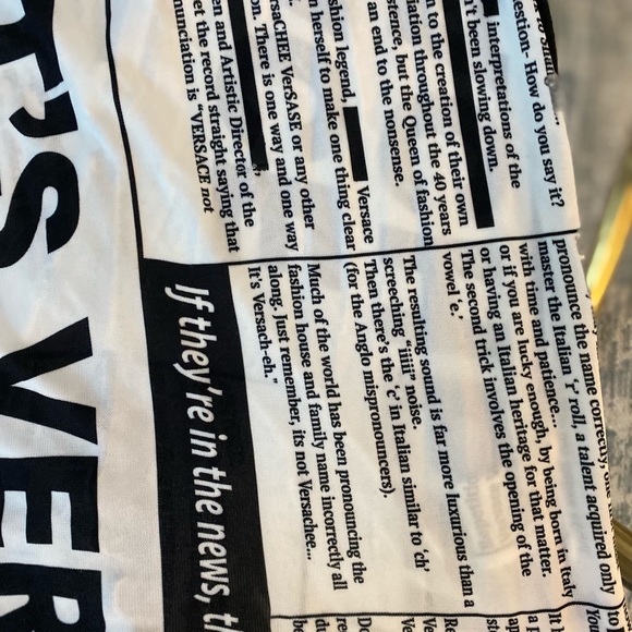 VERSACE NEWS PRINT - Picture 3 of 5